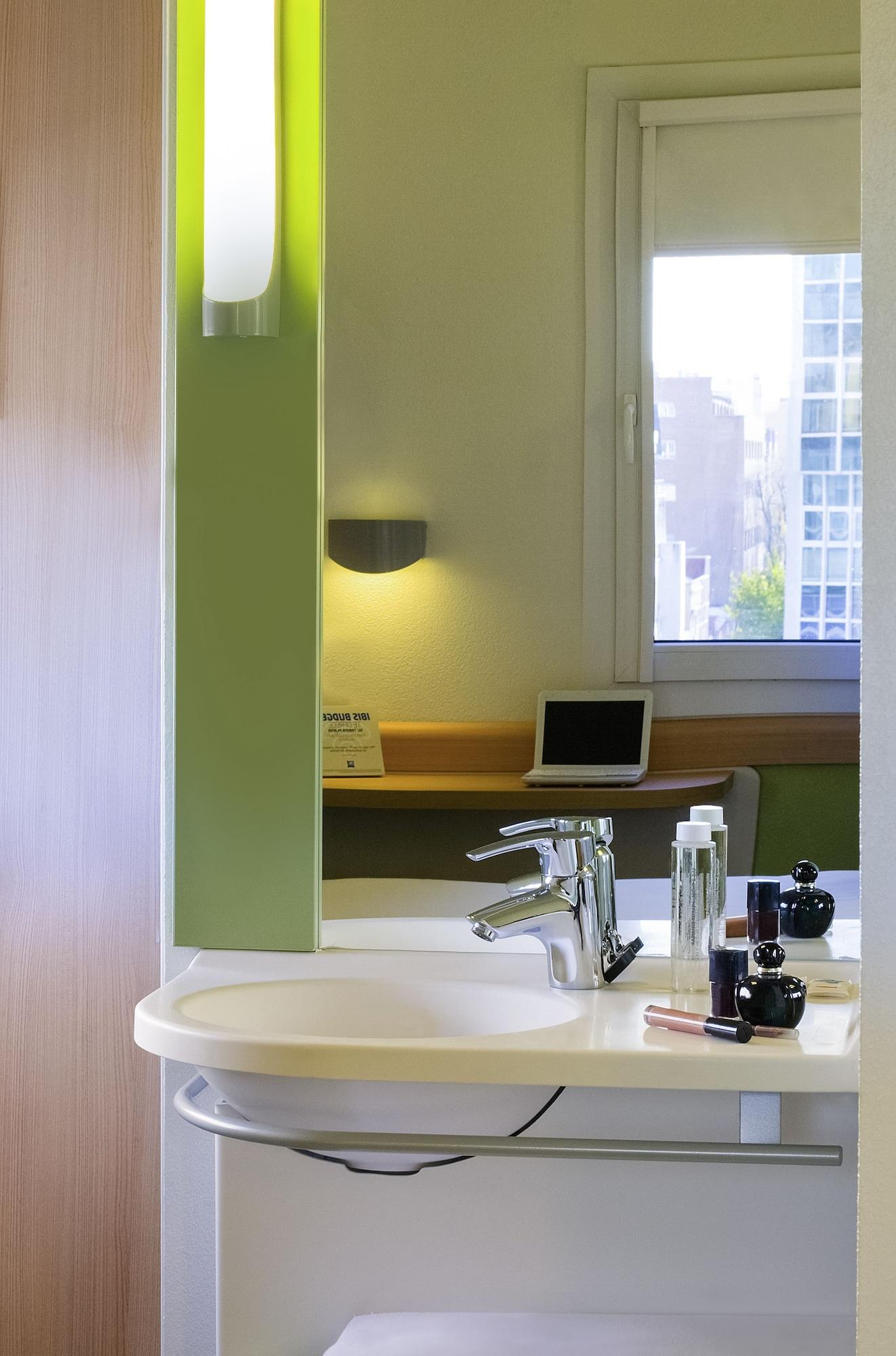 Ibis Budget Braga Centro Exteriör bild