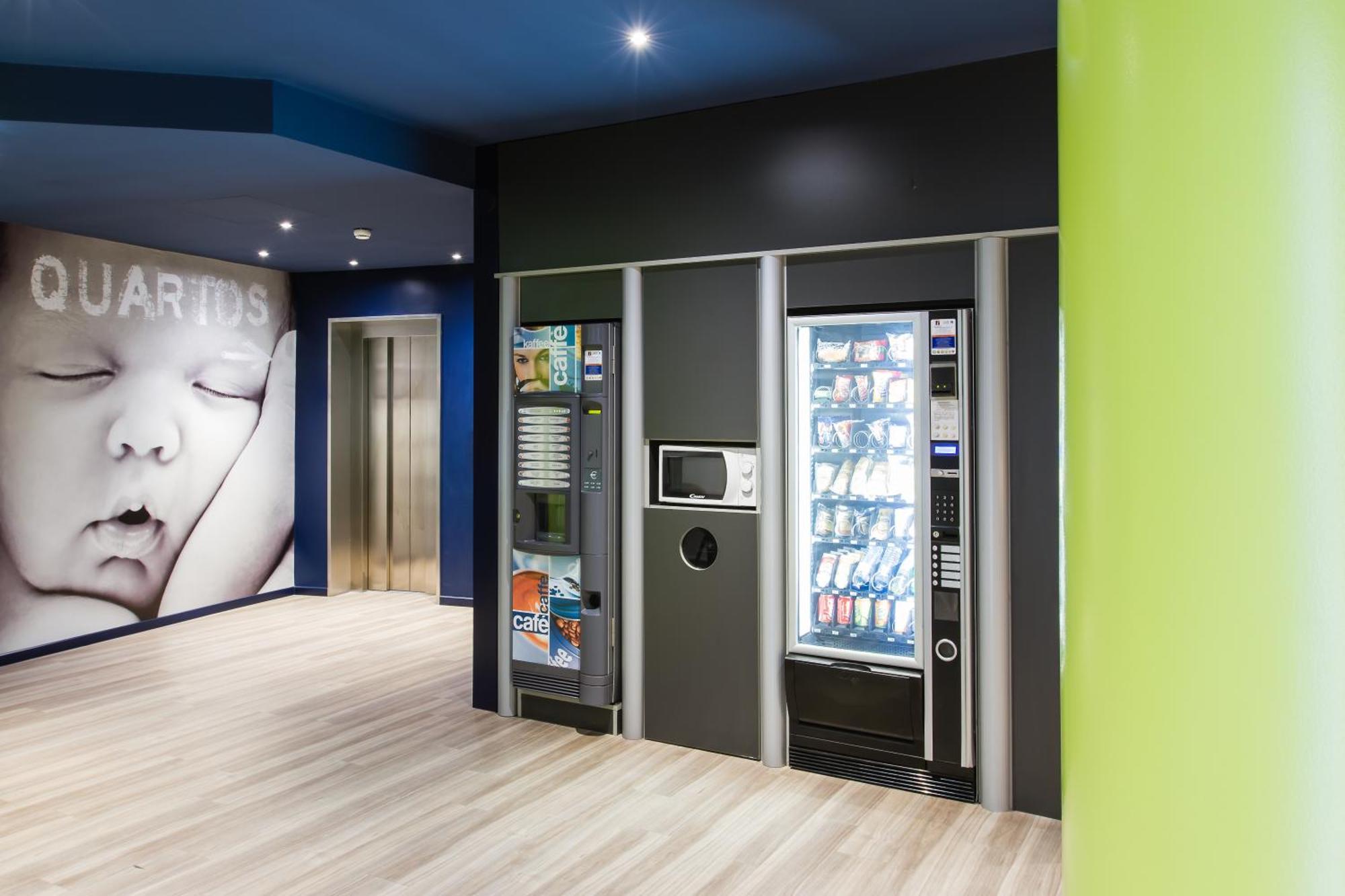 Ibis Budget Braga Centro Exteriör bild