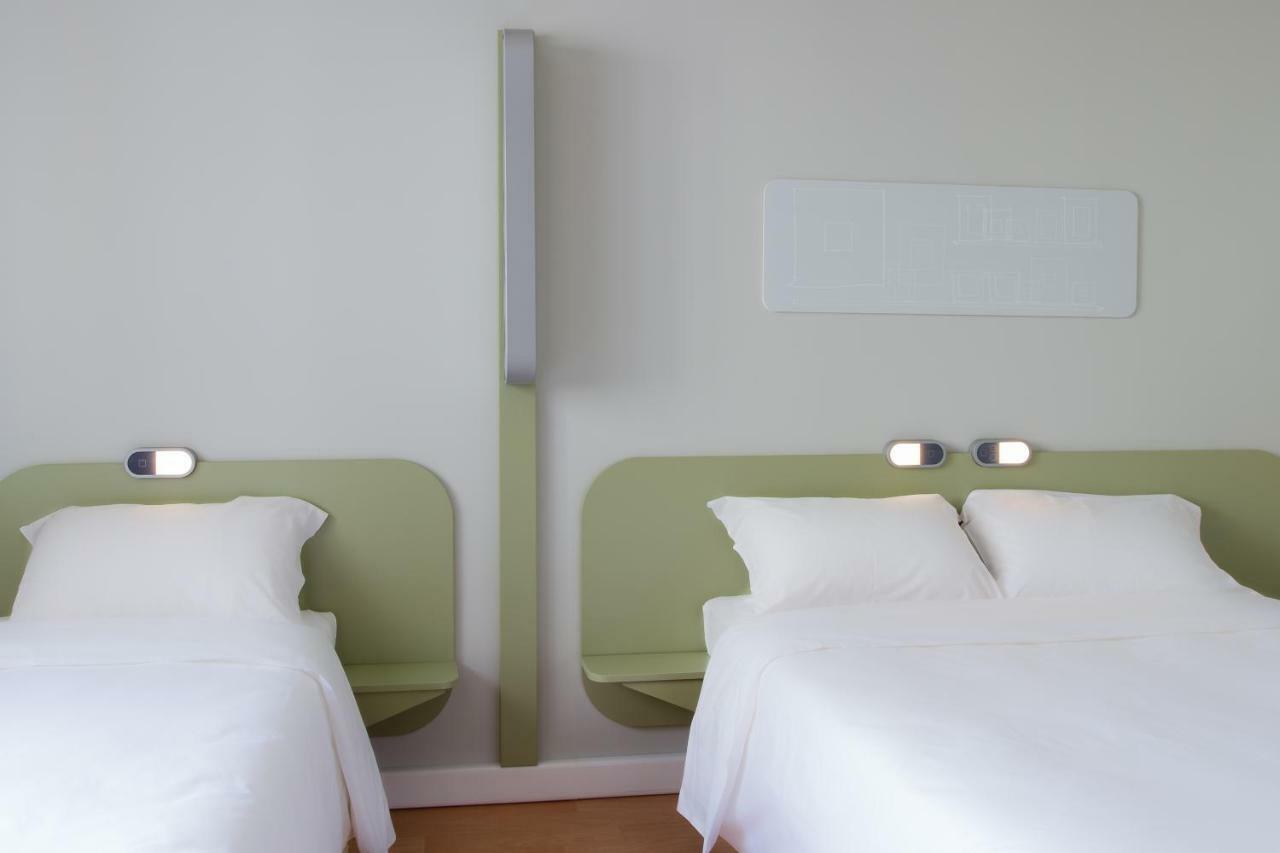 Ibis Budget Braga Centro Exteriör bild